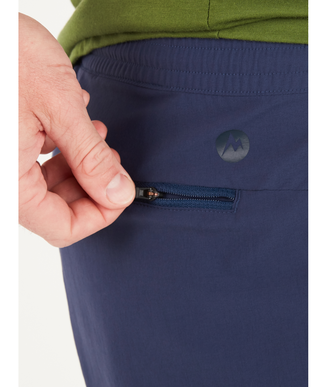 Elche Short 8