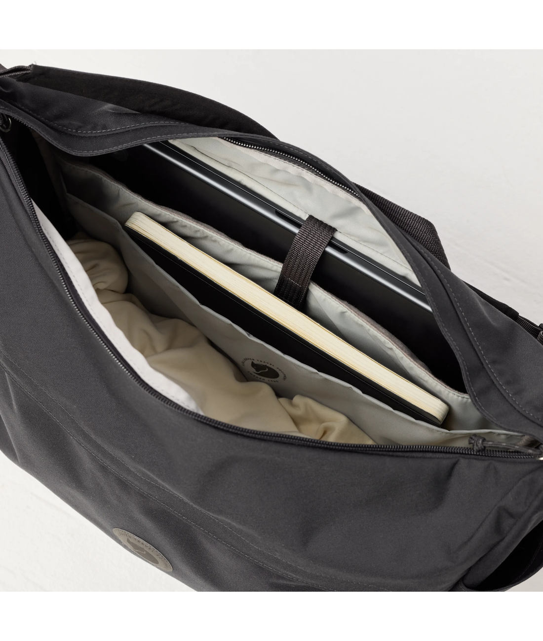 F�rden Crossbody